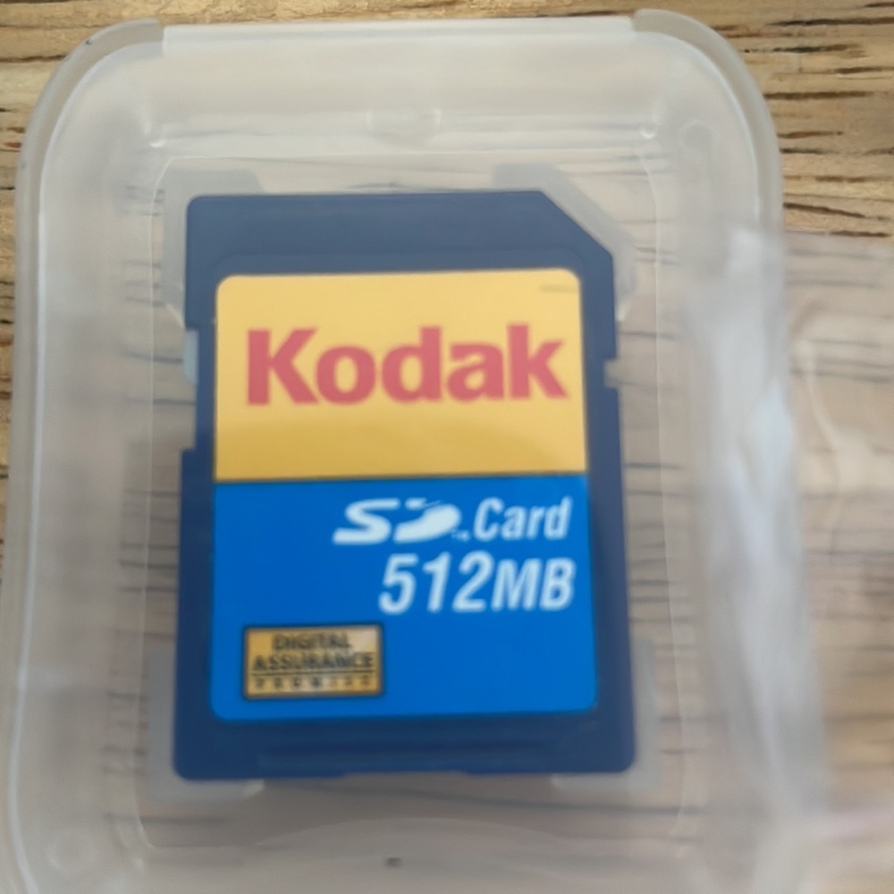 Digital Camera - Picture 4 of 10